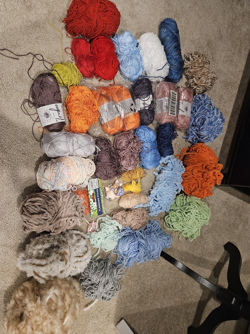Mixed Yarn Bundle - Colorful Assortment
